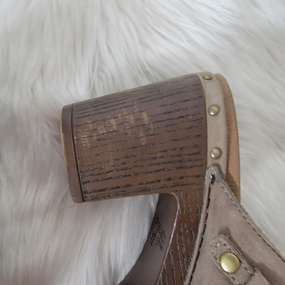 Dansko Clogs - Picture 5 of 12